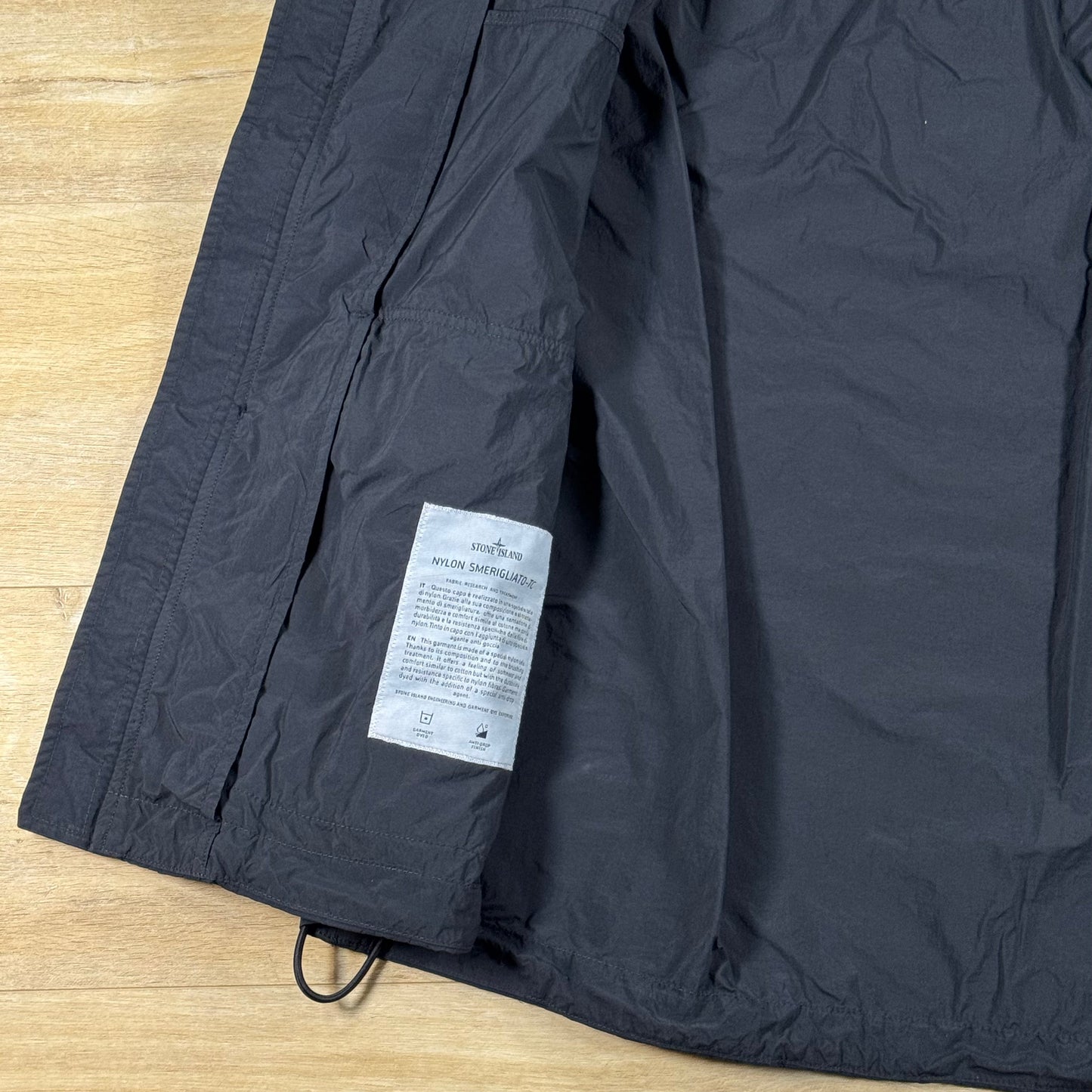 Stone Island Nylon Smerigliato-TC Short Hooded Parka in Black