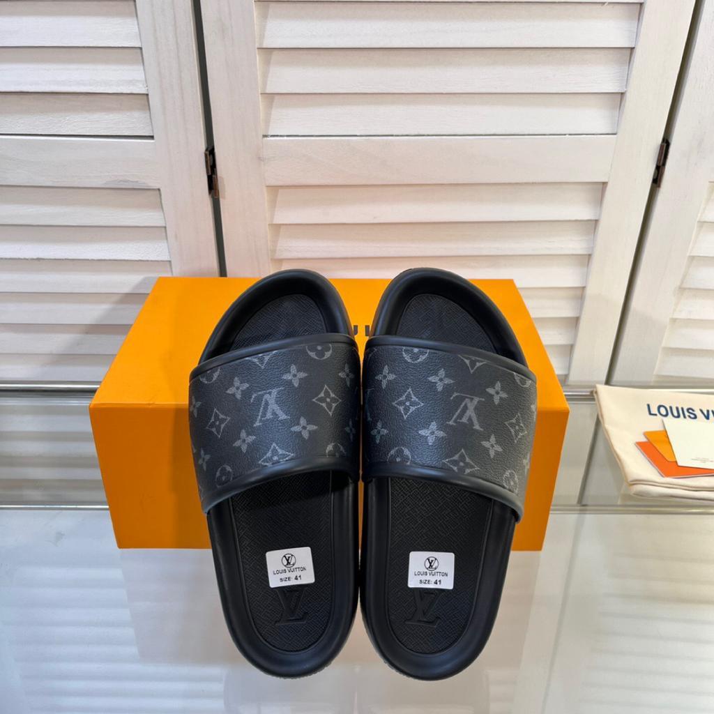 Slippers  Louis Vuitton