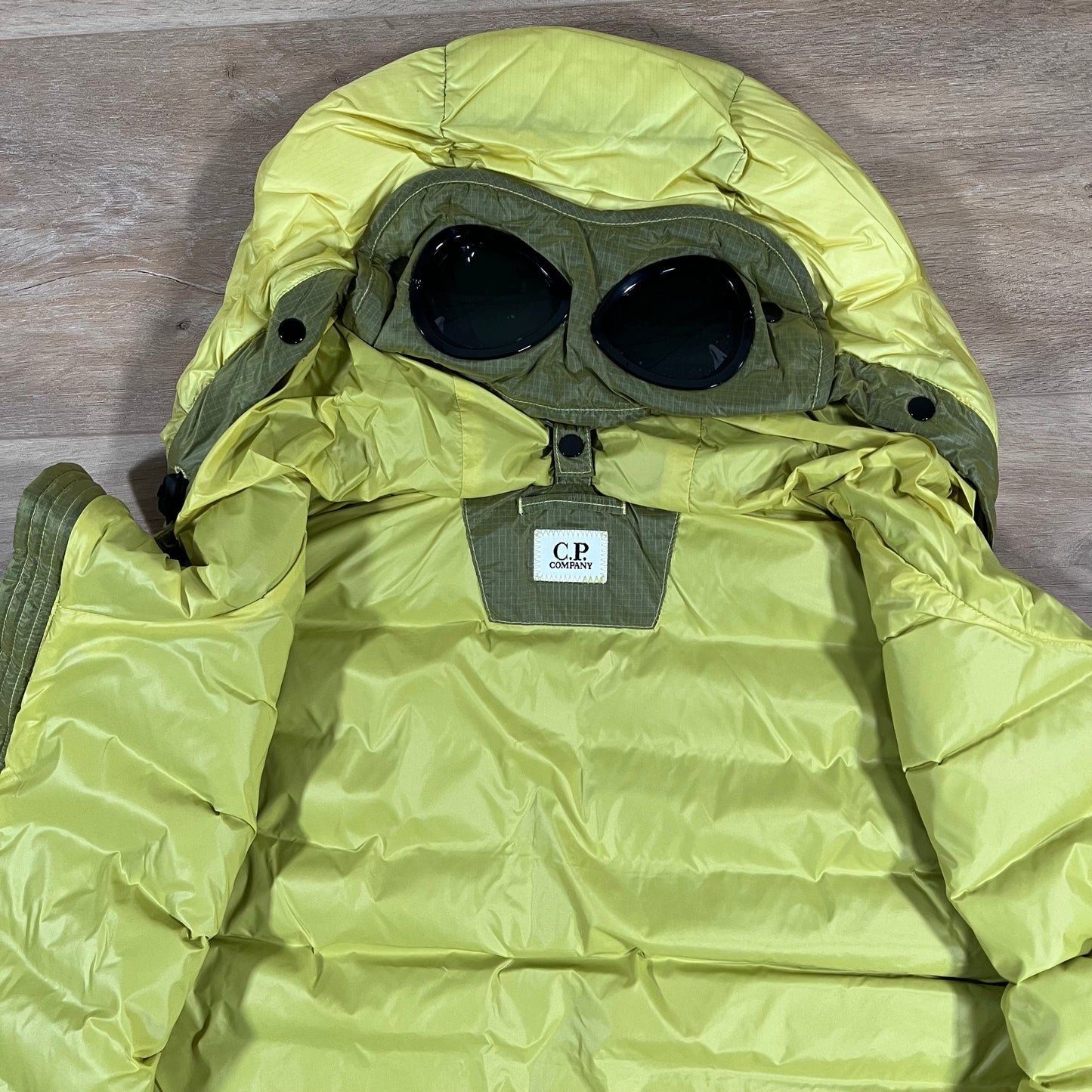 C.P. Company D.D. Shell Goggle Down Gilet in Green Sheen - Yellow
