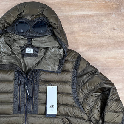 C.P. Company D.D. Shell Goggle Down Jacket in Ivy Green