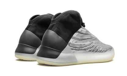 YEEZY QNTM QUANTUM