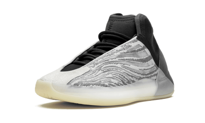 YEEZY QNTM QUANTUM