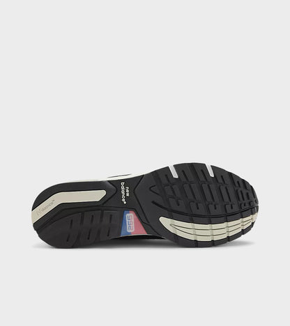 U992BK Black/Grey/Silver Metallic