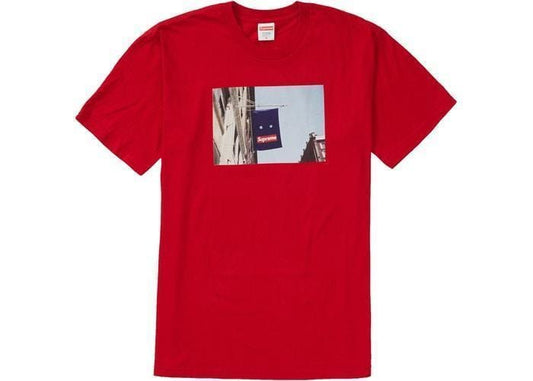 SUPREME BANNER TEE RED