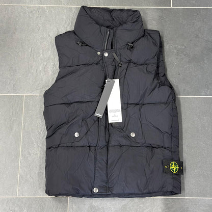 SMANICATO IMBOTTITO STONE ISLAND CON CAPPUCCIO ESTRAIBILE NERO