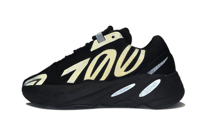 YEEZY 700 MNVN TRIPLE BLACK