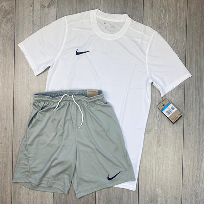 Nike Dri-Fit Set - White/Grey