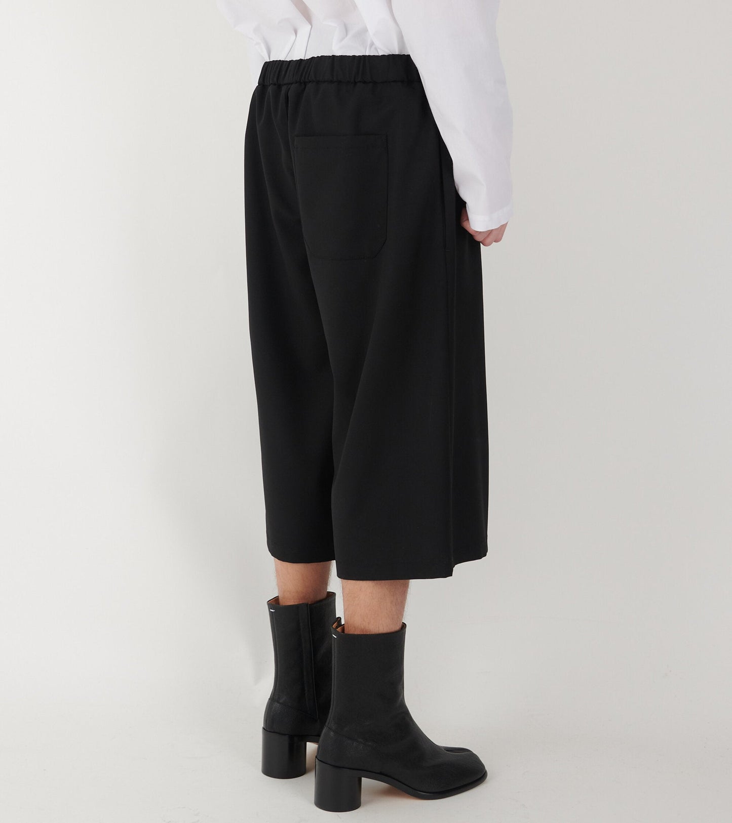 Poplin Wool Bermuda Shorts Black