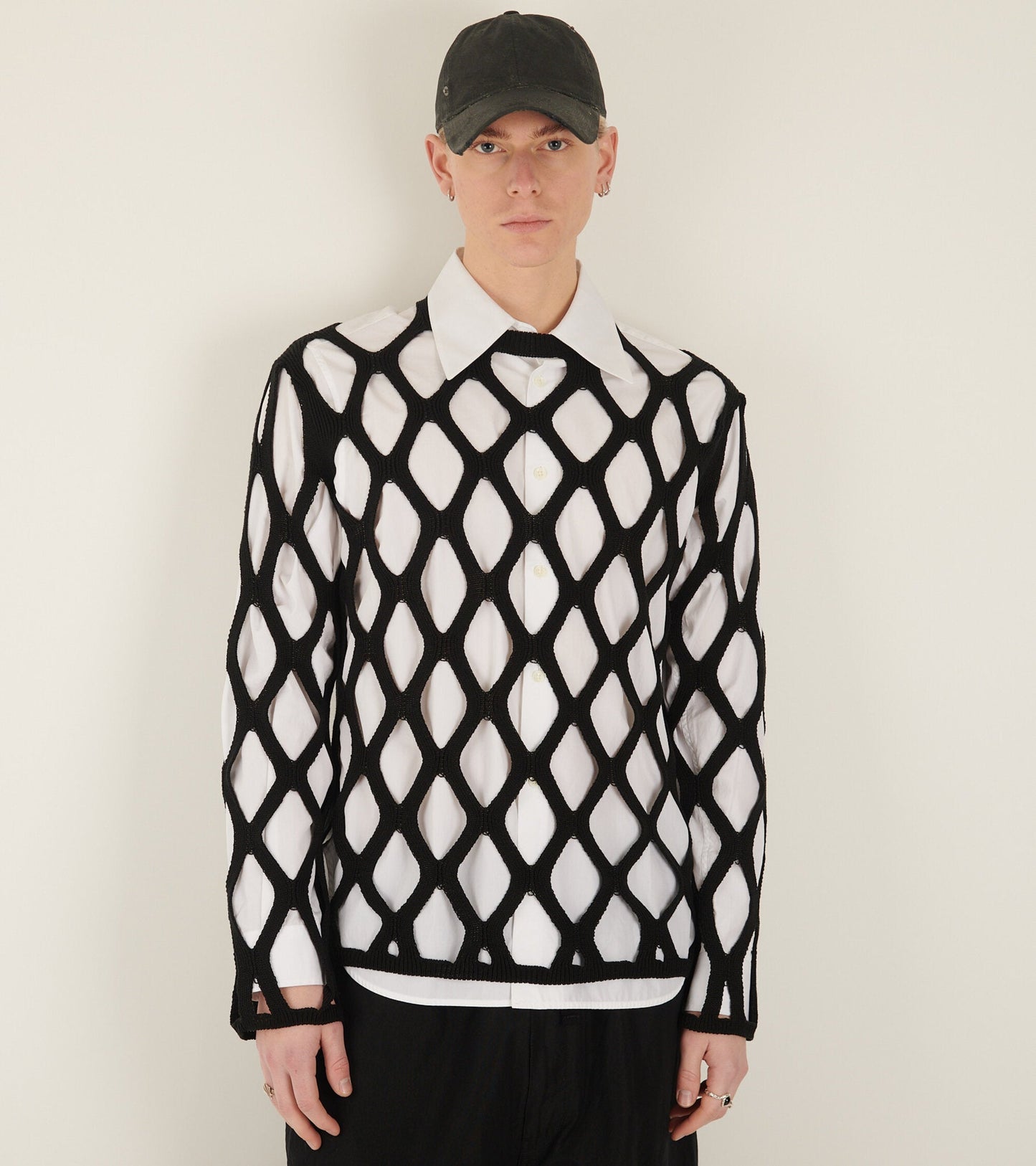 1M-N005-S24 Sweater Black