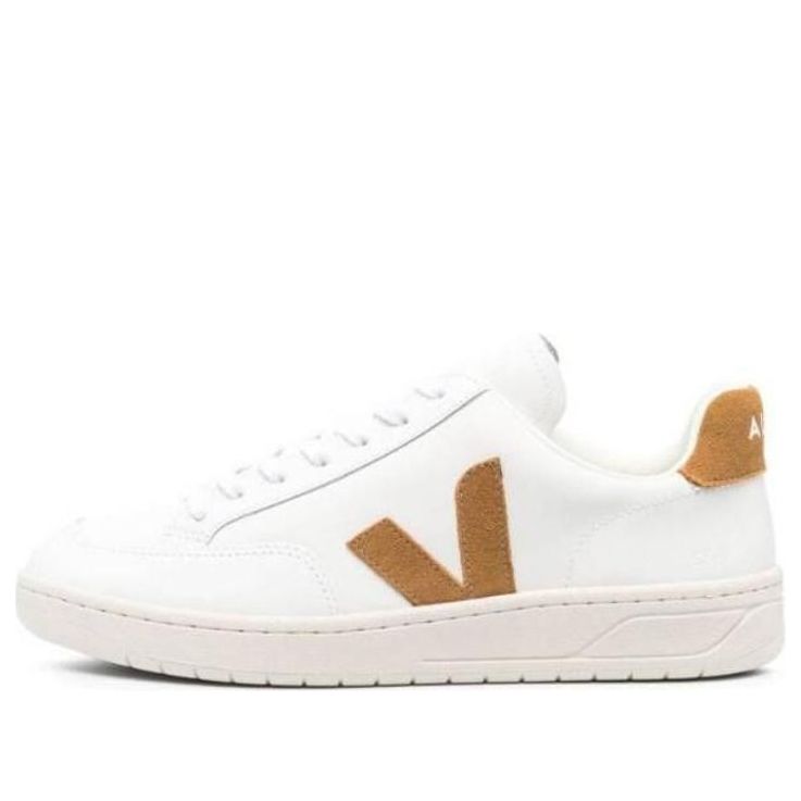 Veja V-12 Leather 'Extra White Camel' XD0202322