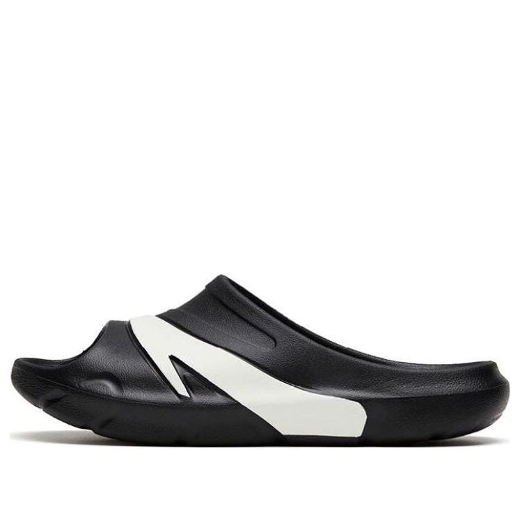 (WMNS) ANTA C37 Slides 'Black White' 122338511-4