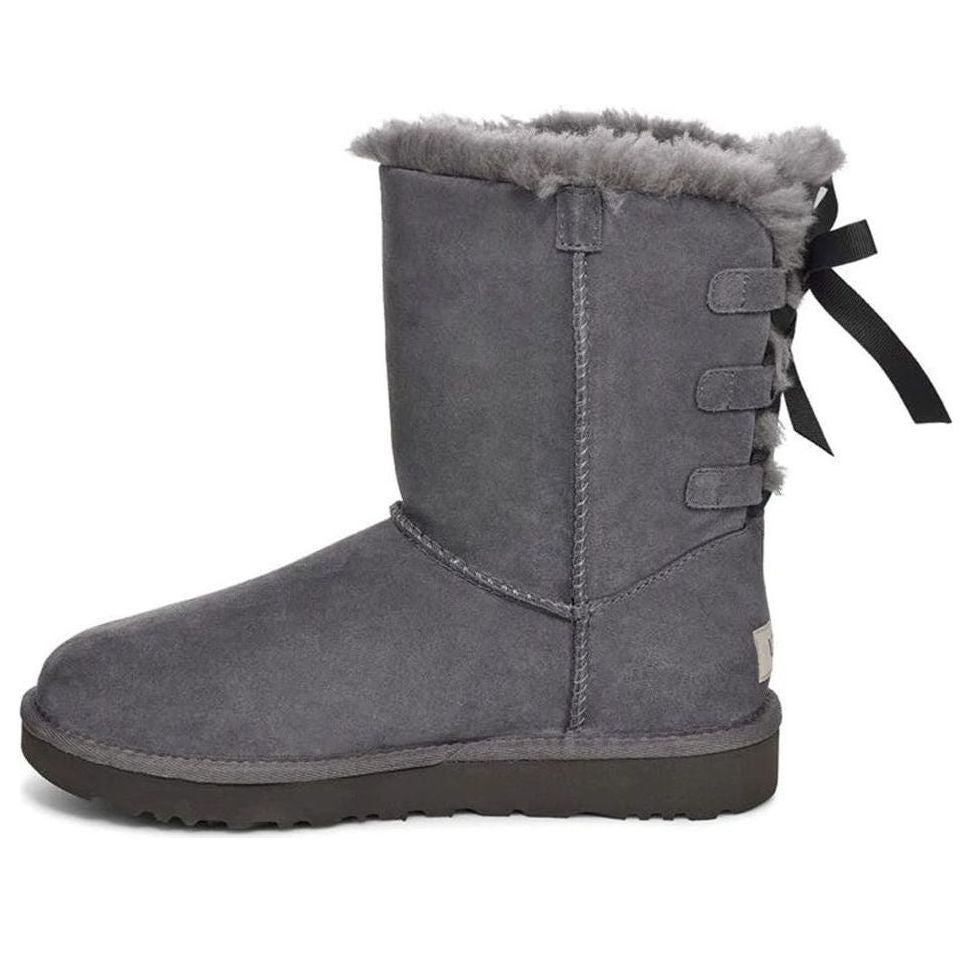 (WMNS) UGG Short Bow Stiefel Fleece Lined Gray 1110706-CHRC