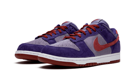 NIKE DUNK LOW "PLUM"