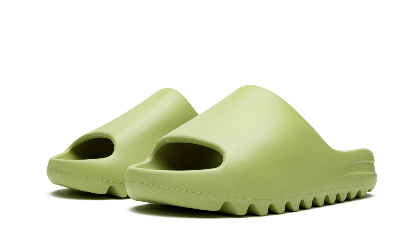 YEEZY SLIDE RESIN